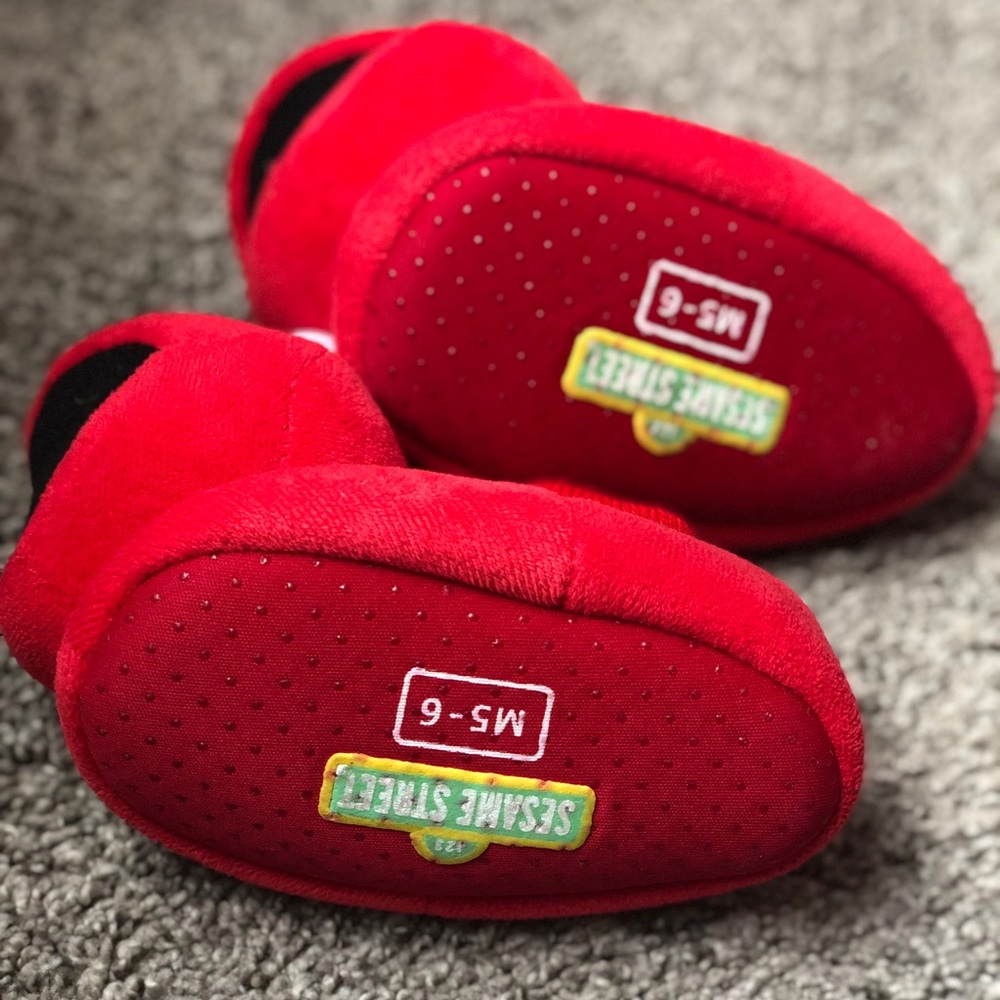 Elmo Toddler Slippers - Picture 2 of 2